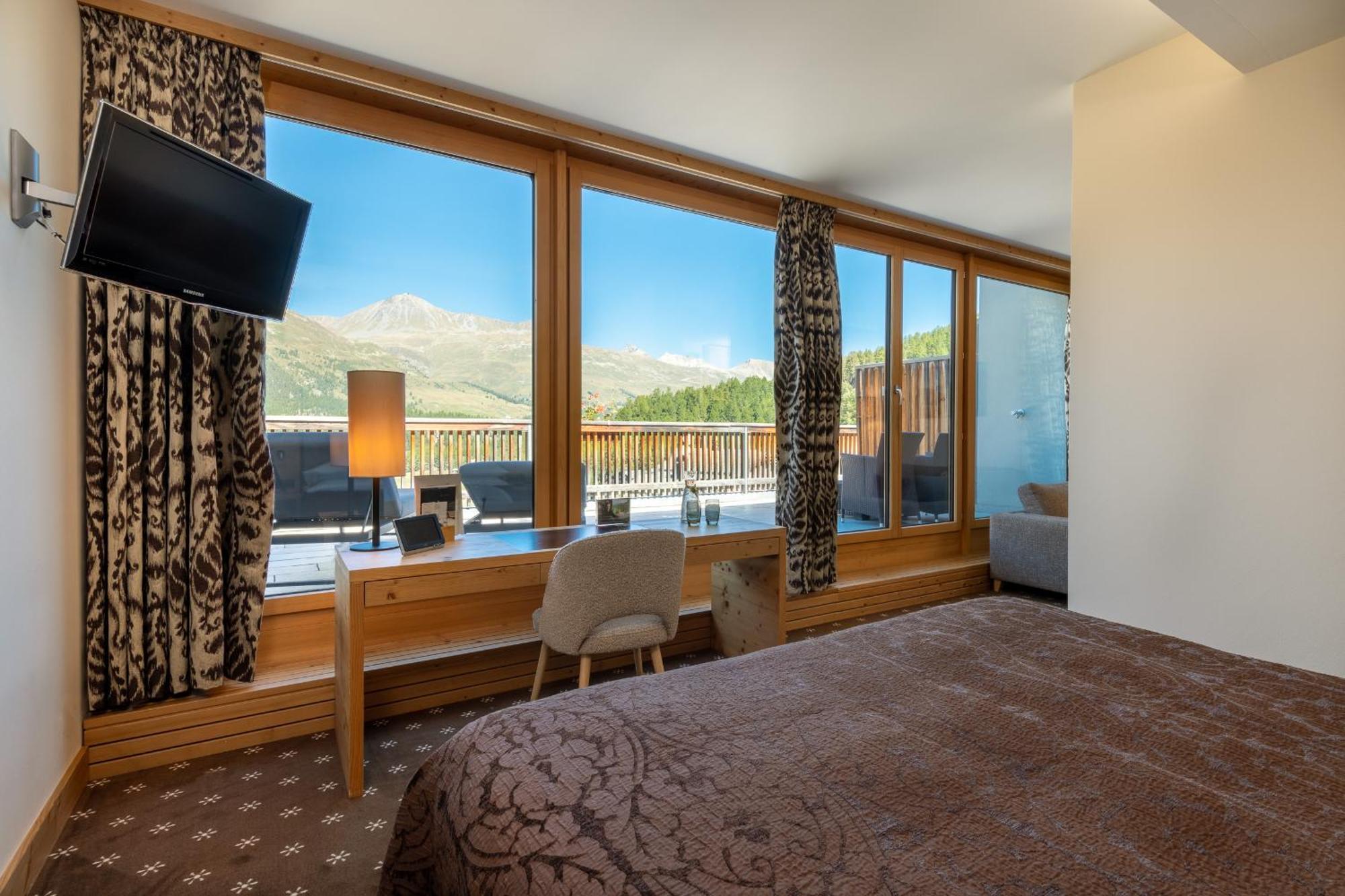 Nira Alpina Hotel Silvaplana Luaran gambar