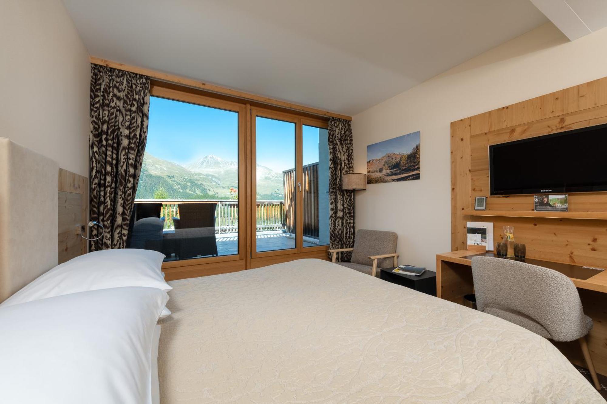 Nira Alpina Hotel Silvaplana Luaran gambar