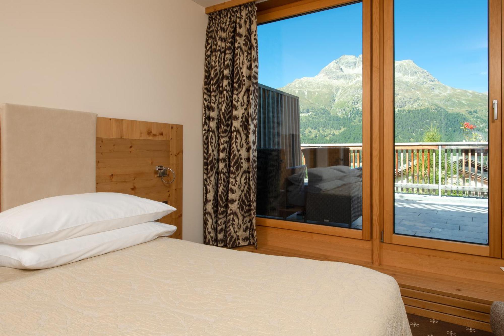 Nira Alpina Hotel Silvaplana Luaran gambar